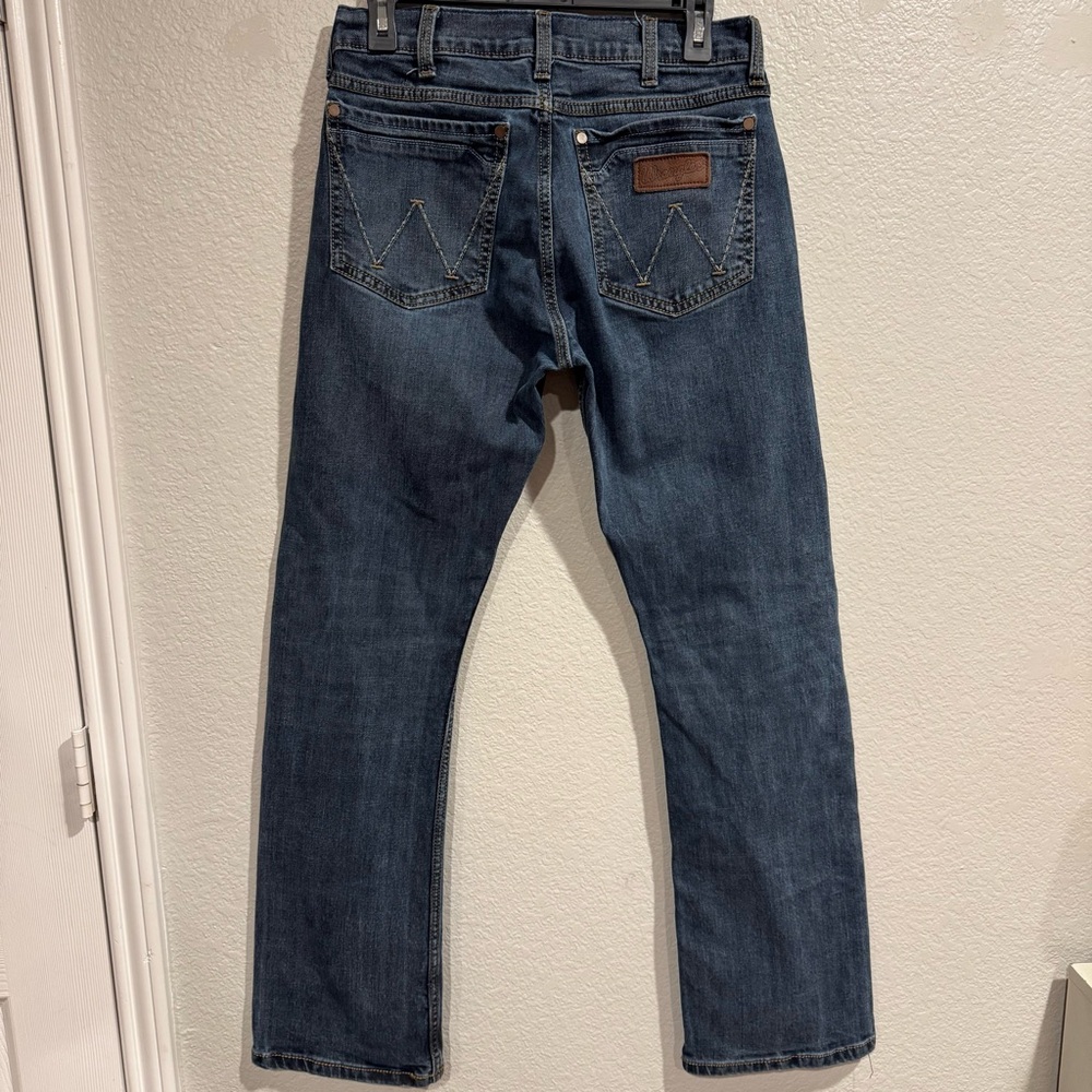 Wrangler Retro Slim Boot 29x32 - Picture 2 of 8